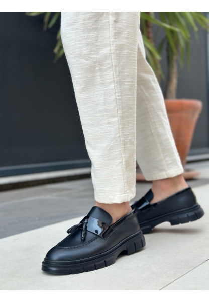 BA0240 Yüksek Taban Klasik Parlak Püsküllü Siyah Taban Erkek Ayakkabı