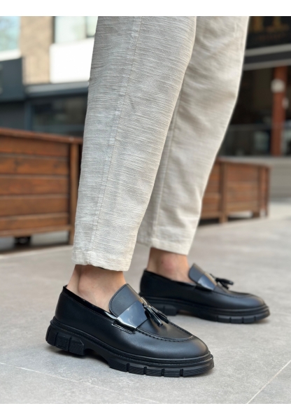 BA0240 Yüksek Taban Klasik Parlak Püsküllü Siyah Taban Erkek Ayakkabı